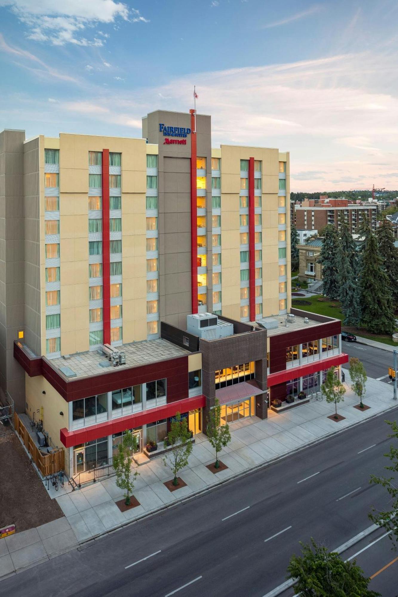 Fairfield & By Marriott Downtown Hotel