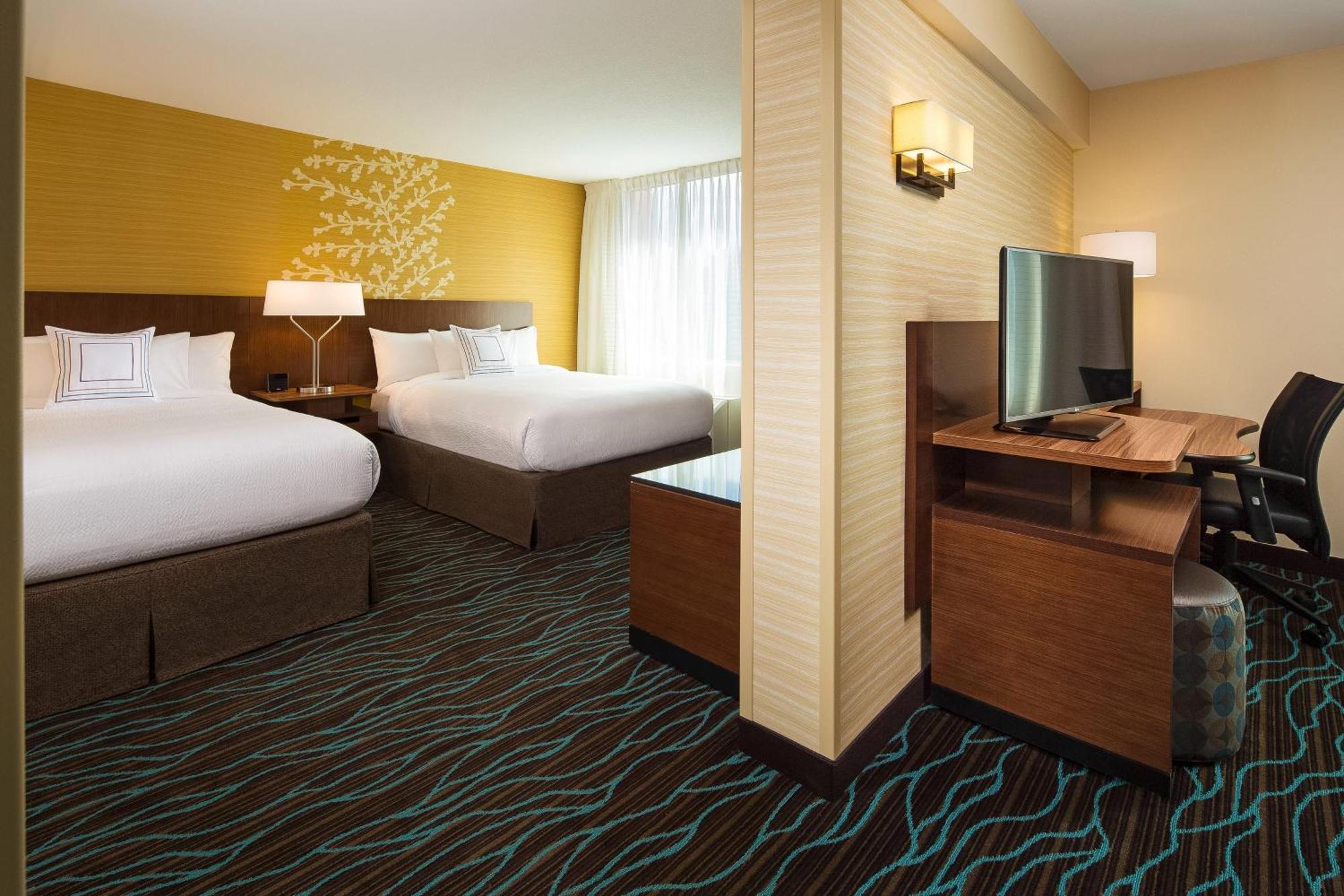 Fairfield & By Marriott Downtown Hotel 3*