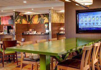 Fairfield & By Marriott Downtown Hotel 3*