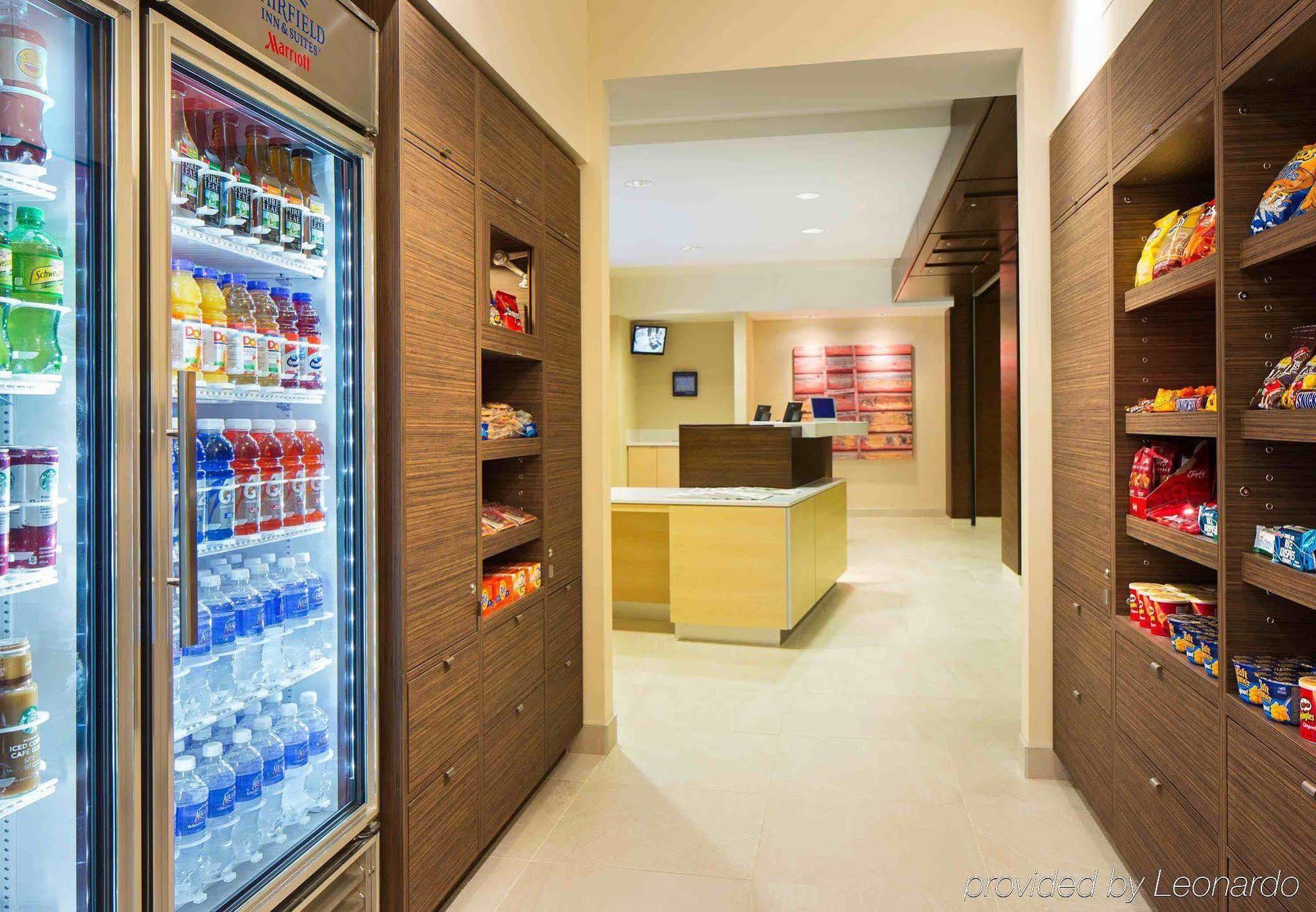Hotel Fairfield & By Marriott Downtown 3*